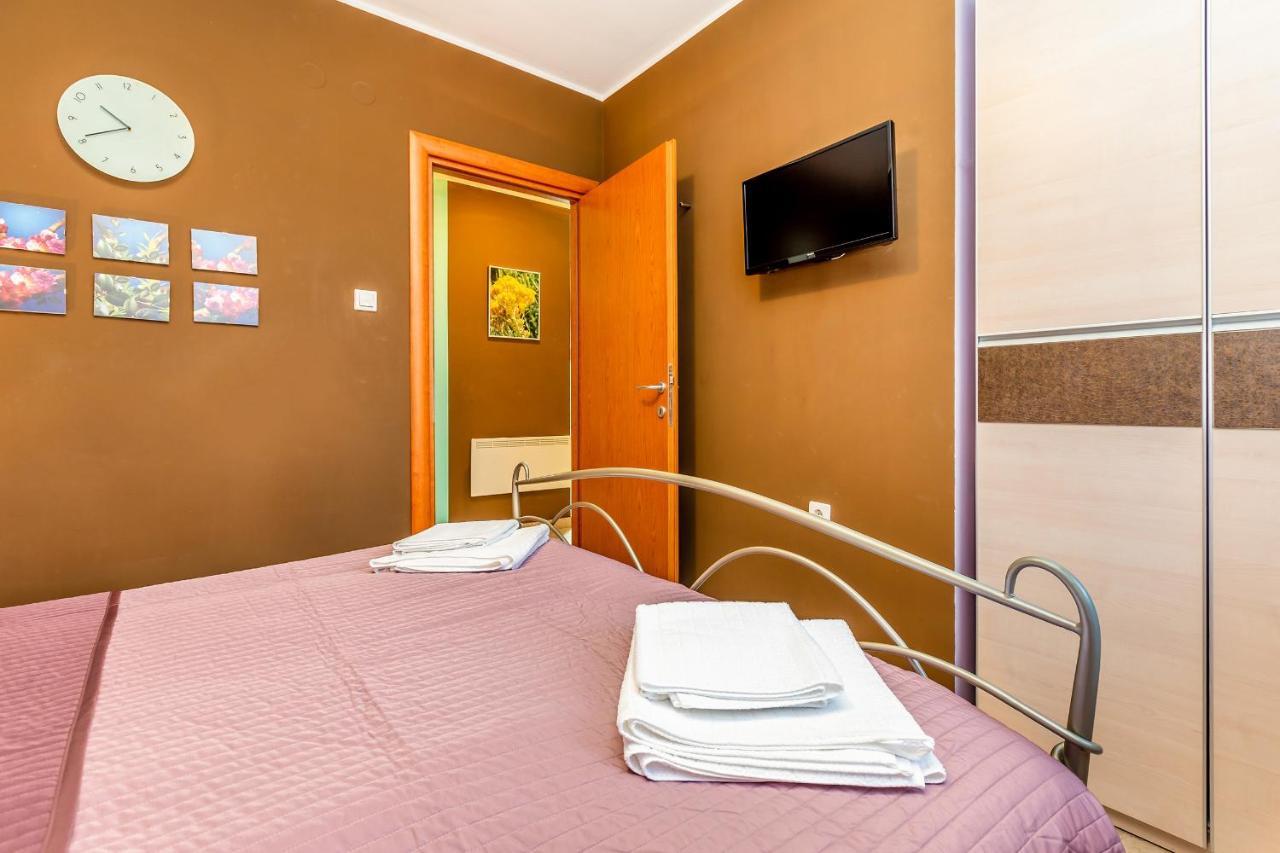 Sunfun Apartment